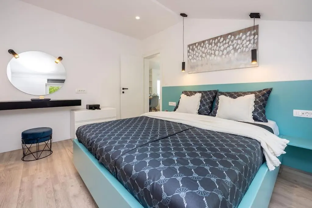 Karl Ck Apartment Crikvenica 0*,