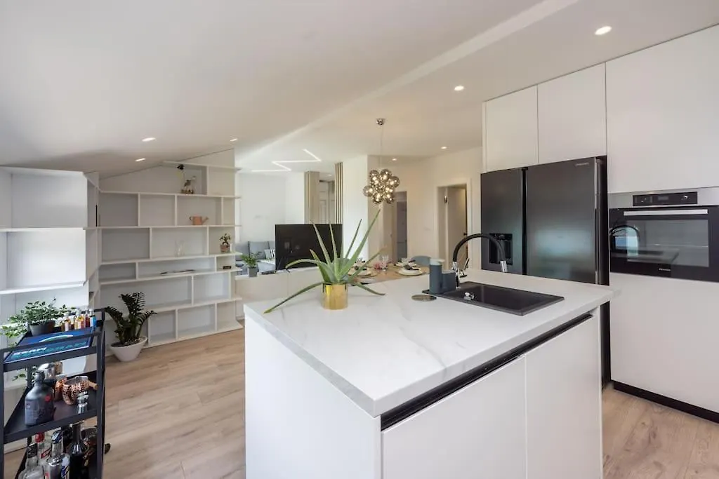 Karl Ck Apartment Crikvenica 0*,